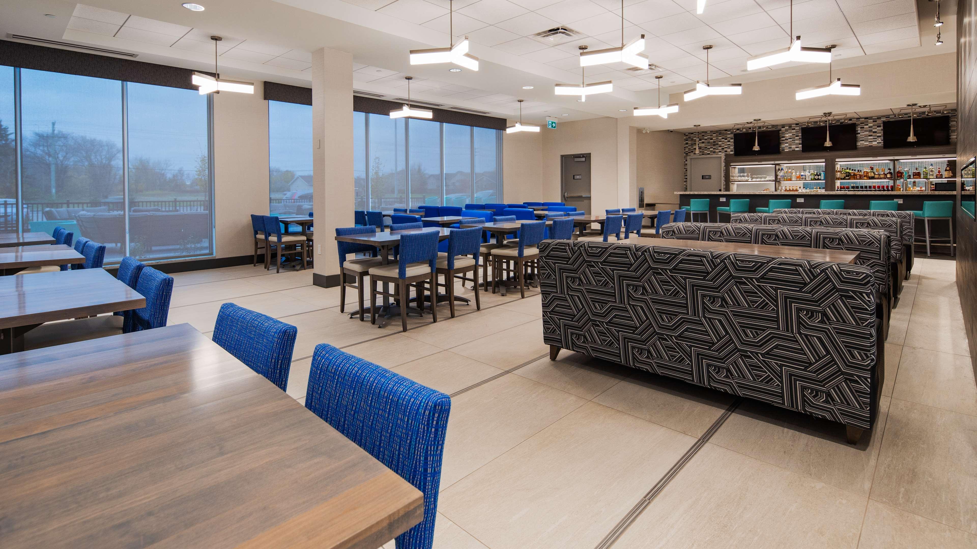 Best Western Premier Winnipeg East المظهر الخارجي الصورة